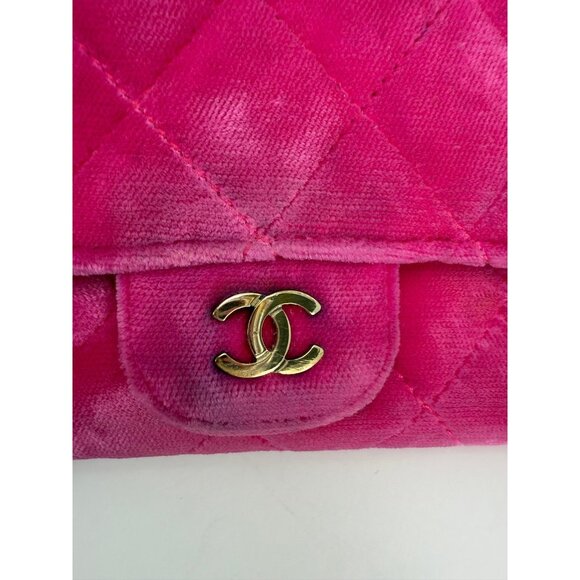 Chanel Velvet Quilted Timeless Fuchsia Wallet on a Chain Clutch Bag - Picture 15 of 16